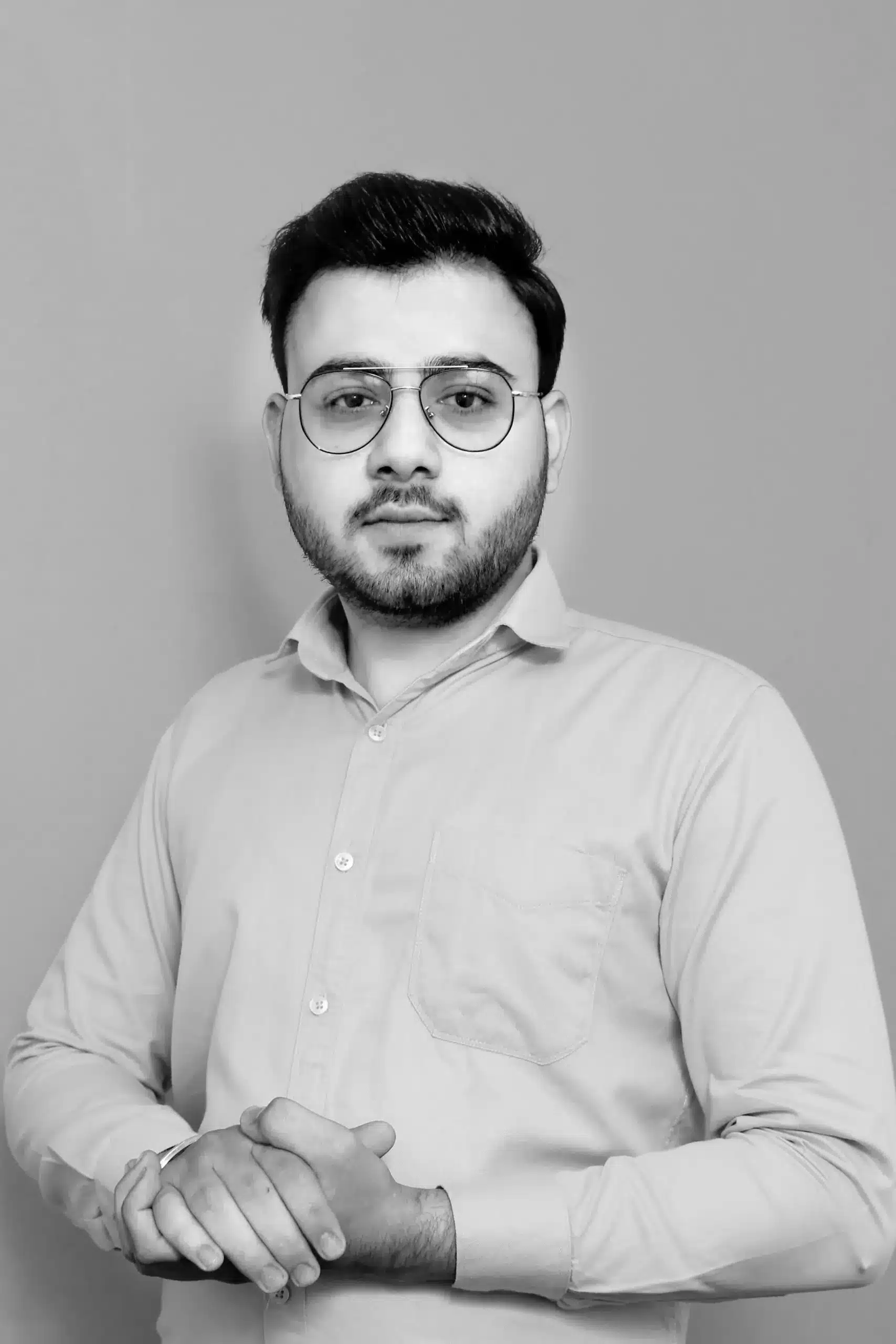 Home 1 Gagan Sharma Bidz Professional Founder